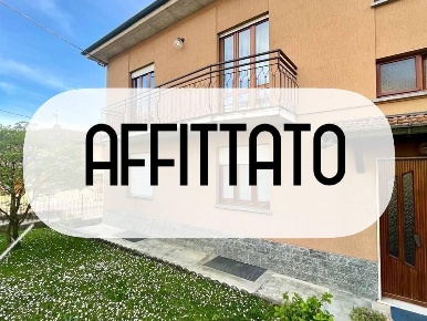 Foto Appartamento in Via Monte Confinale, Varese Valle Olona di 100 m²