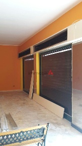 Foto Negozio a Cologno Monzese di 80 m² con 1 locali in vendita