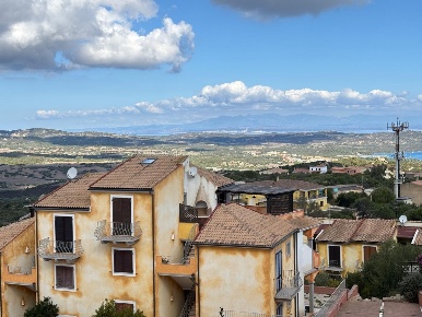 Foto Appartamento a Santa Teresa Gallura di 80 m² con 3 locali in vendita