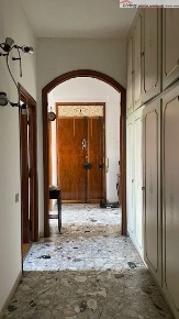 Foto Appartamento a Siena di 100 m² con 5 locali in vendita