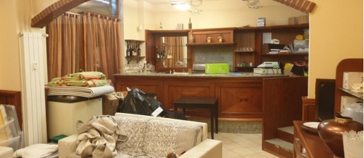 Foto Negozio a Forno Canavese Centro di 145 m² con 3 locali in vendita