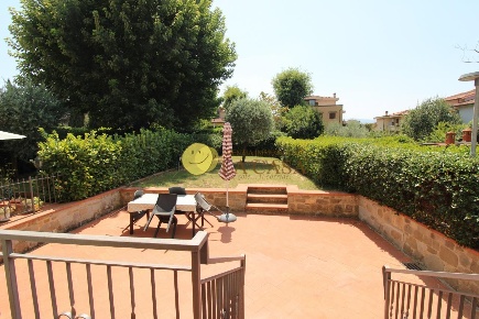 Foto Casa indipendente a Castelfranco Piandiscò Vaggio di 220 m² in vendita