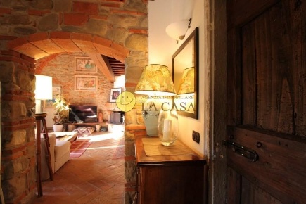 Foto Rustico a Reggello Leccio di 88 m² con 4 locali in vendita