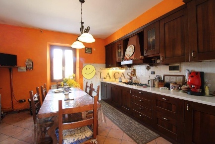 Foto Appartamento a Castelfranco Piandiscò Faella di 110 m² con 5 locali