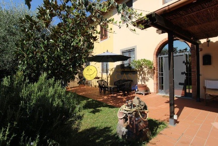 Foto Appartamento a Reggello Leccio di 92 m² con 4 locali in vendita