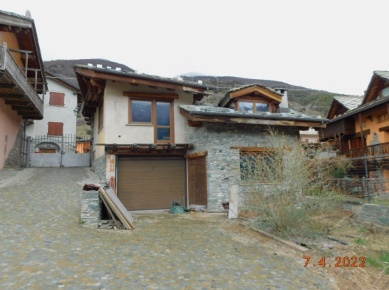 Foto Hotel a Salbertrand di 116 m² con 6 locali in vendita