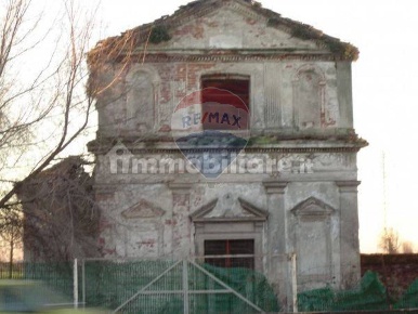 Foto Rustico in via Vigevanese, Corsico di 1500 m² con 10 locali in vendita