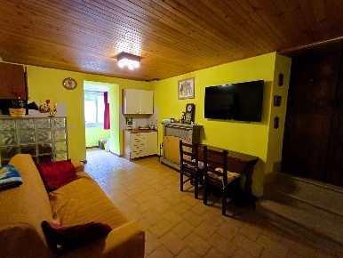 Foto Appartamento in Via Raffaello, Caprarola Centro di 46 m² con 4 locali