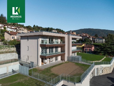 Foto Appartamento in Via Verdi, Cunardo Centro di 124 m² con 4 locali