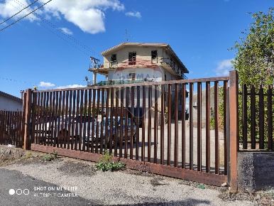 Foto Magazzino in Contrada Marvizzaro, Paternò di 185 m² in vendita