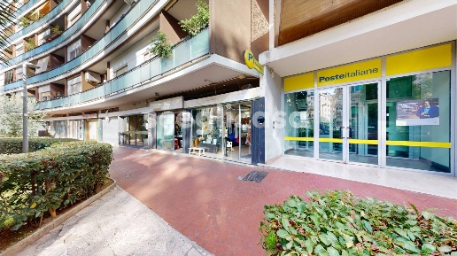 Foto Locale commerciale in Via Paola Falconieri, Roma Monteverde Nuovo