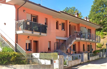 Foto Appartamento in Via Urbinate, Urbino Centro di 87 m² con 4 locali