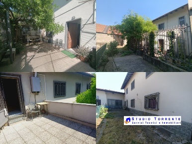 Foto Appartamento in VIA ZUCCHI, Cusano Milanino di 200 m² con 5 locali