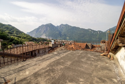 Foto Rustico in Via Alla Chiesetta, Abbadia Lariana Centro di 613 m²