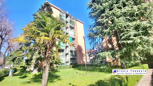 Foto Appartamento in Via Clerici, Cormano di 100 m² con 3 locali in vendita
