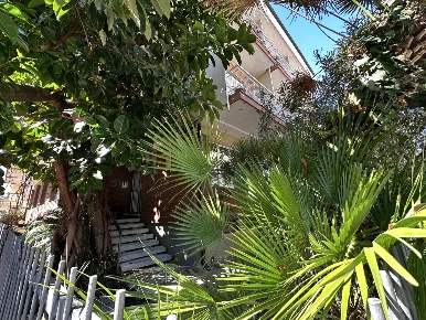 Foto Appartamento in Viale Kennedy, Diano Marina Centro di 75 m² in vendita