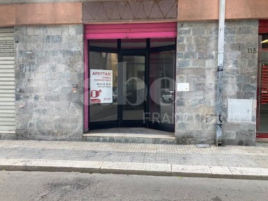 Foto Negozio in Viale S. Giovanni Bosco 113, Brindisi di 84 m² in affitto