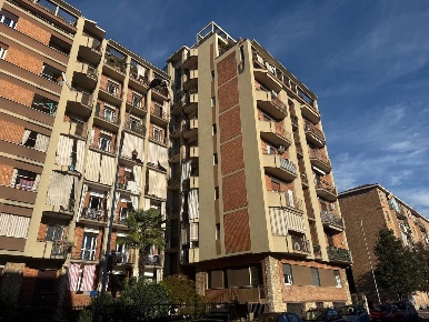 Foto Appartamento in Via Aosta 29, Torino Aurora di 111 m² con 4 locali