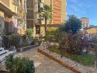 Foto Appartamento in Via Aosta 29, Torino Aurora di 111 m² con 4 locali