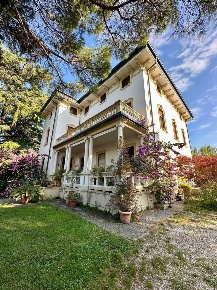 Foto Villa unifamiliare in Via Gottardi 57, Valeggio sul Mincio Centro