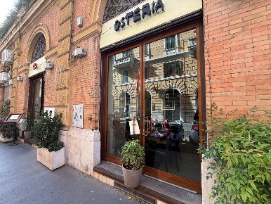 Foto Ristorante in Aureliana, Roma Sallustiano di 460 m² con 5 locali