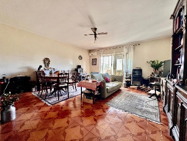 Foto Appartamento in Via Davide Campari 110, Roma di 130 m² con 3 locali