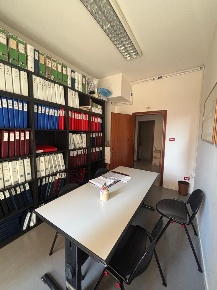 Foto Ufficio in via magini 4, Bologna Mazzini - Fossolo di 140 m²