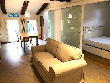 Foto Mansarde a Bologna San Felice di 60 m² con 2 locali in affitto