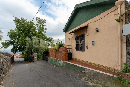 Foto Villa unifamiliare in Via di Bartolo, San Gregorio di Catania di 85 m²