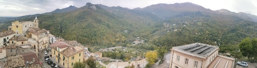 Foto Appartamento in Via San Rocco  12, Farindola Centro di 77 m²