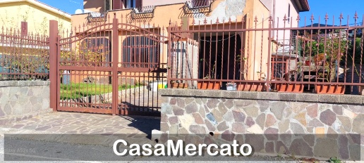 Foto Appartamento in Via Montepennolo, Rocca di Papa Centro di 80 m²