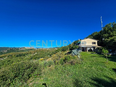 Foto Villa unifamiliare in località le coste, Roccastrada di 500 m²