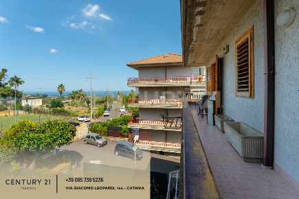 Foto Appartamento in Via Gesualdo Bufalino 1, Aci Catena Centro di 114 m²