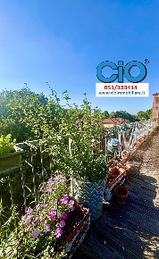 Foto Attico a Bologna Centro di 139 m² con 7 locali in vendita