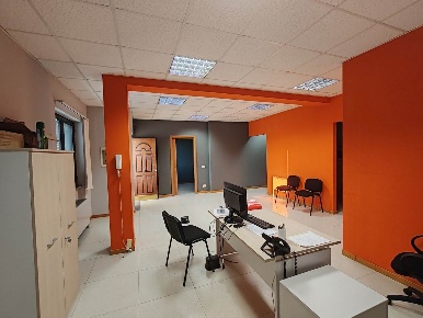 Foto Ufficio a Fiano Romano di 150 m² con 3 locali in affitto
