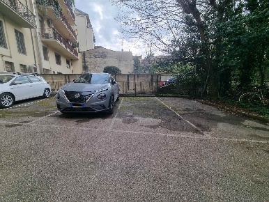 Foto Garage a Firenze Libertà - Savonarola di 13 m² con 1 locali in vendita
