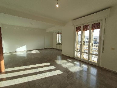 Foto Appartamento a Grosseto Cittadella - Ospedale di 136 m² con 4 locali