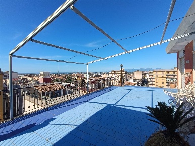Foto Attico a Battipaglia Centro di 254 m² con 7 locali in vendita