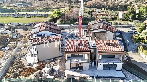 Foto Appartamento in Località Ca Orsa  1, Affi di 109 m² con 3 locali