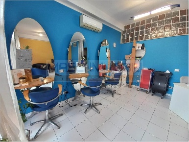 Foto Negozio in Via F. Turati 3, Fiano Romano di 36 m² con 1 locali