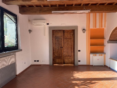Foto Ufficio a Firenze Le Cure di 106 m² con 4 locali in vendita