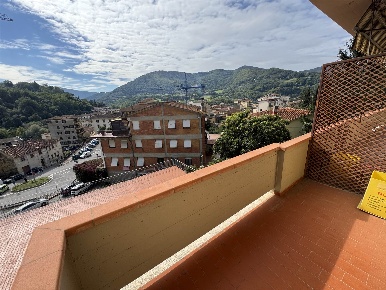 Foto Appartamento a Dicomano Centro di 99 m² con 4 locali in vendita