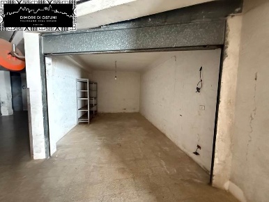 Foto Garage a Ostuni Via Ludovico, Corso Umberto I, Vittorio Emanuele