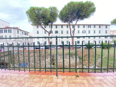 Foto Appartamento in VIA BOCCACCIO, Firenze Le Cure di 85 m² con 4 locali