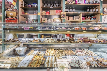 Foto Attività commerciale in Piazza Ragusa, Roma Pigneto di 111 m²