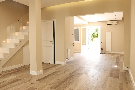 Foto Villa a schiera a Lastra a Signa Centro di 115 m² con 4 locali