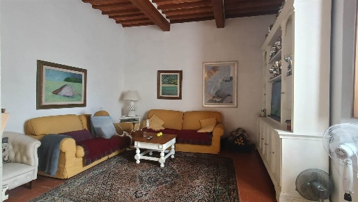 Foto Appartamento a Pistoia Centro Storico di 115 m² con 4 locali