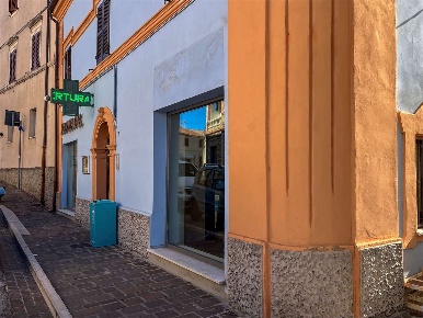 Foto Negozio in piazza vittorio emanuele II 19, Agugliano Centro di 89 m²