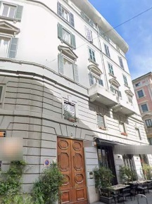 Foto Appartamento in Via Marsala, Milano Moscova di 110 m² con 6 locali