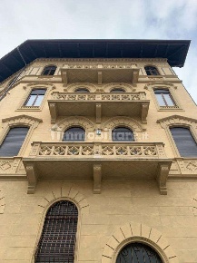 Foto Appartamento a Torino di 190 m² con 6 locali in vendita